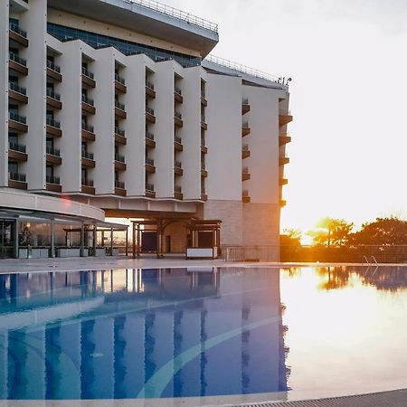 Metropol Grand Hotel Gelendzsik Kültér fotó